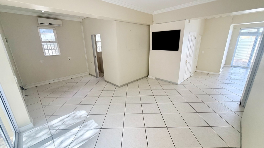 To Let commercial Property for Rent in Knysna Central Western Cape